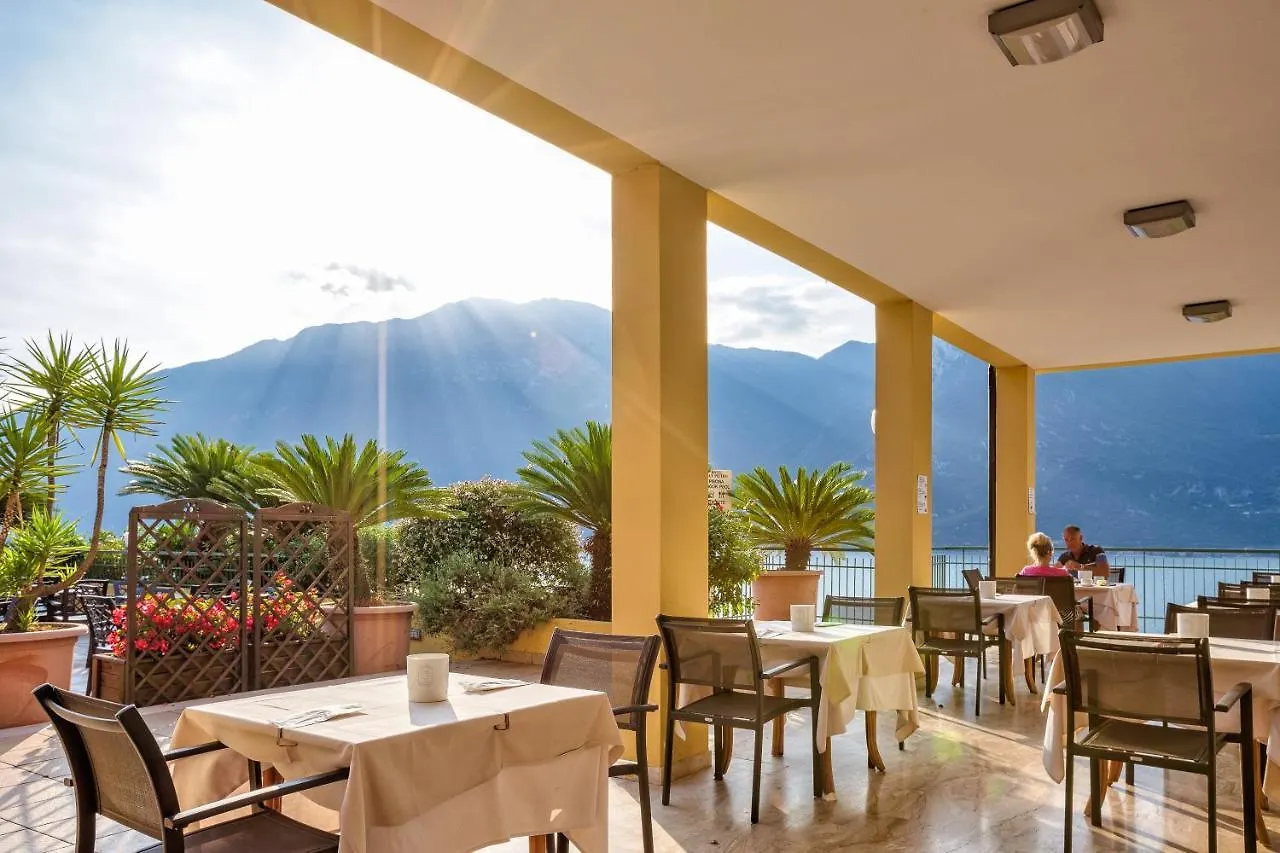 Hotel San Pietro Limone sul Garda