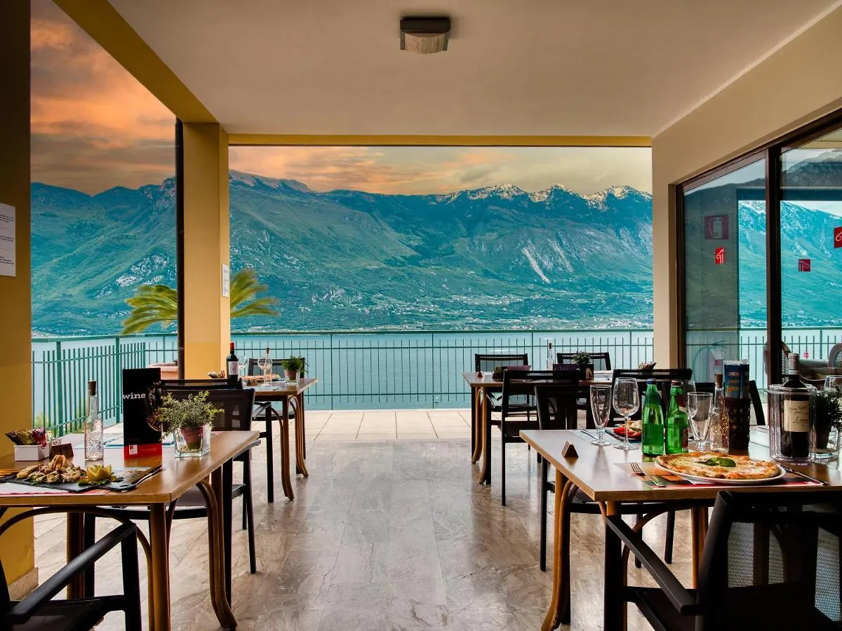 Hotel San Pietro Limone sul Garda
