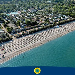 **** Feriepark Club Del Sole Vigna Sul Mar Family Collection Italien