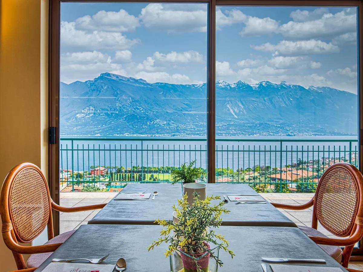 Hotel San Pietro Limone sul Garda